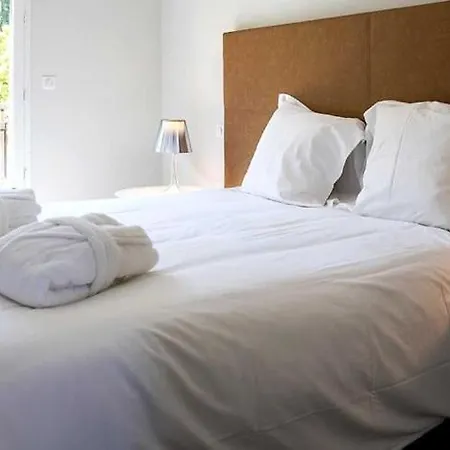 L'ile-rousse Sleeps 2 Pool Air Con Wifi * LʼÎle-Rousse